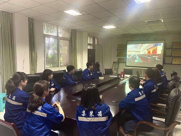 5月10日，，，，，，，，亚美AM8AG第三联合团支部组织团员青年集中观看庆祝中国共产主义青年团成立100周年大会直播.jpg